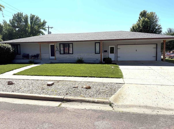 2201 Mulberry, Yankton, SD 57078