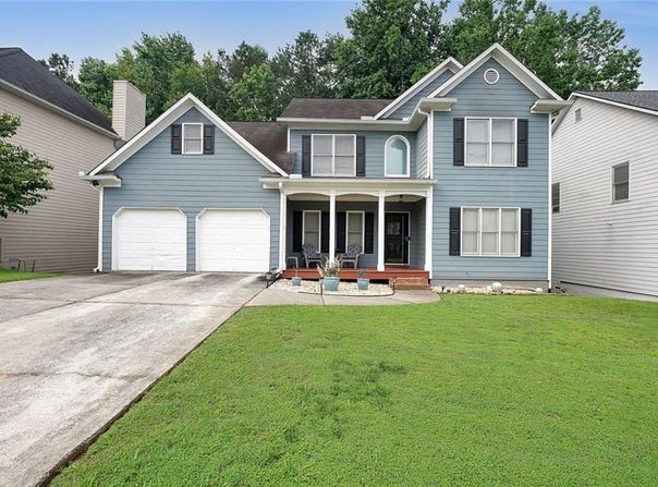 4321 Clairesbrook Lane, Acworth, GA 30101