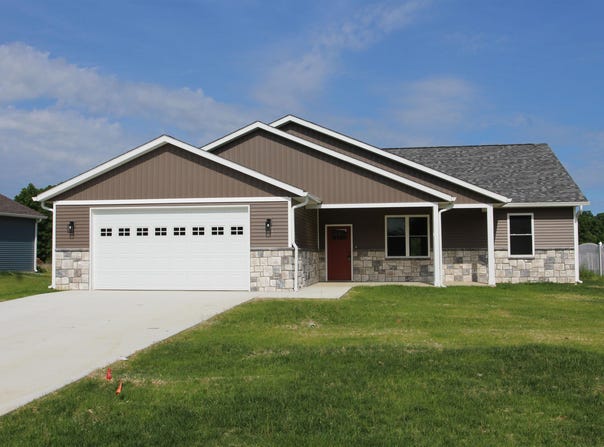 531 E Dogwood Court, Spencer, IN 47460
