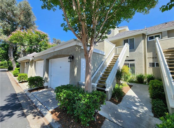 26121 Mcbean, Valencia, CA 91355