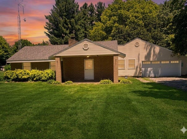 2223 W Oak Street, La Porte, IN 46350