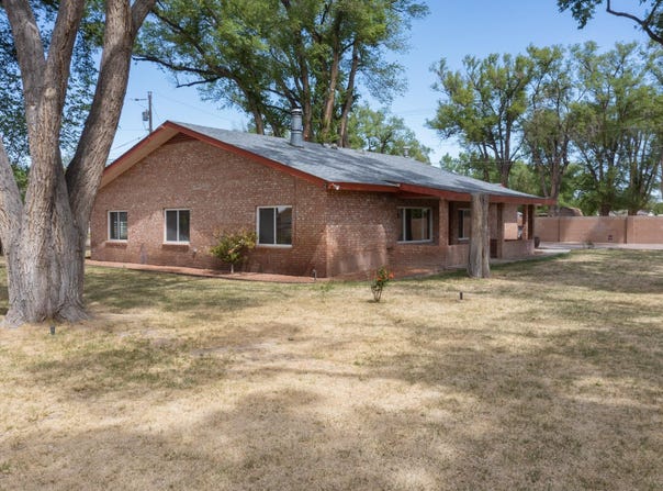 2215 MARGARET Drive, Bosque Farms, NM 87068