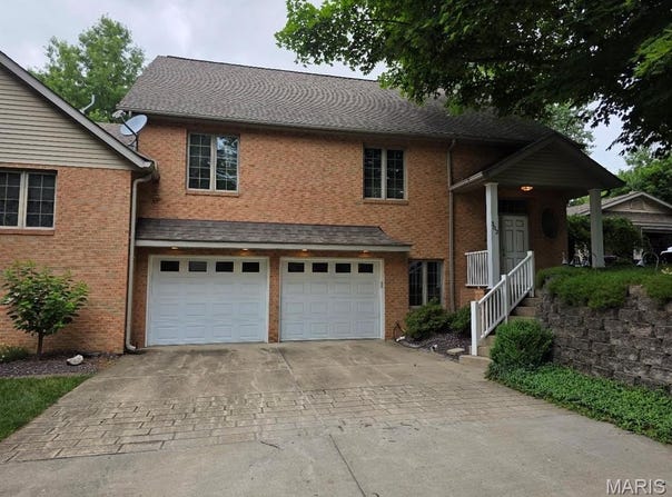 302 Lorean Street, Troy, IL 62294