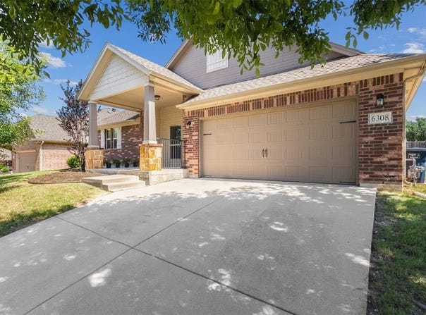 6308 Harold Creek Drive, Fort Worth, TX 76179