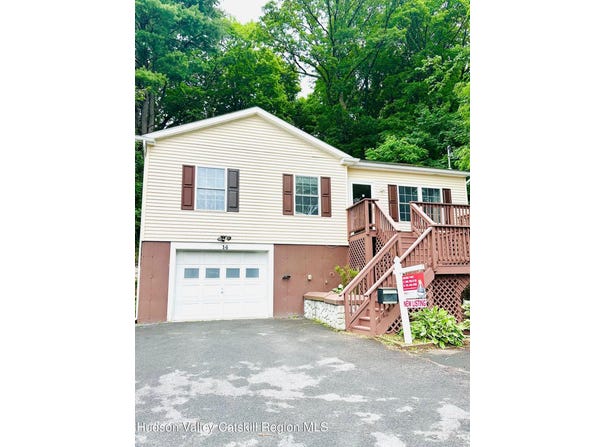 14 Farrelly Street, Kingston, NY 12401