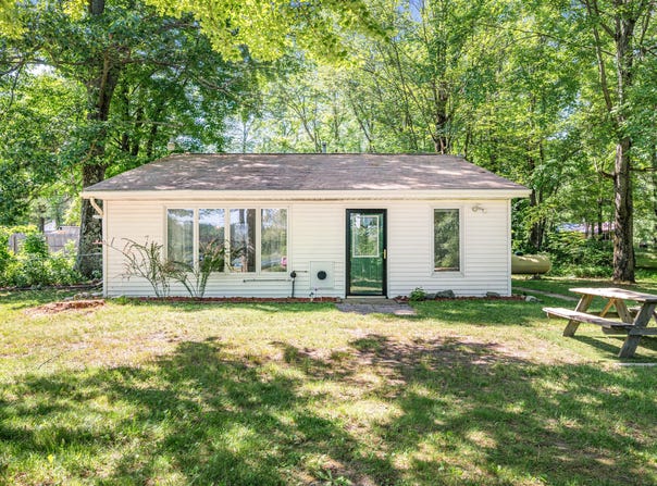 3249 Evergreen Road, Sears, MI 49679