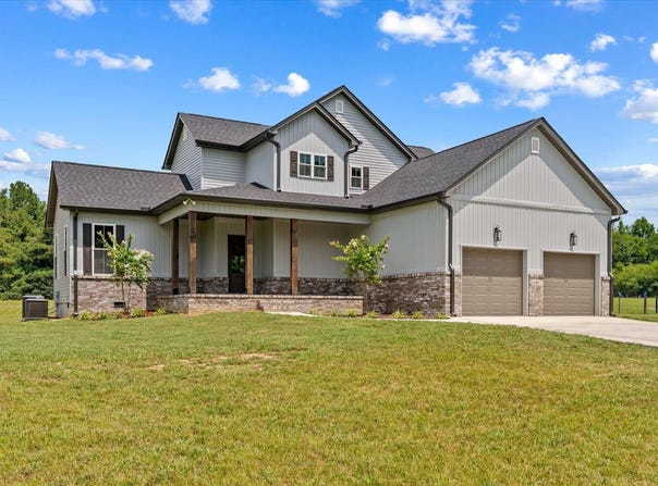 1067 Tucker School Road, Cohutta, GA 30710
