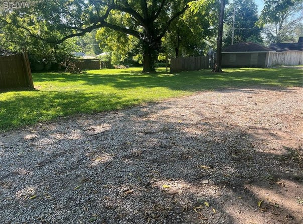 214 E Main Street, Lebanon, IL 62254