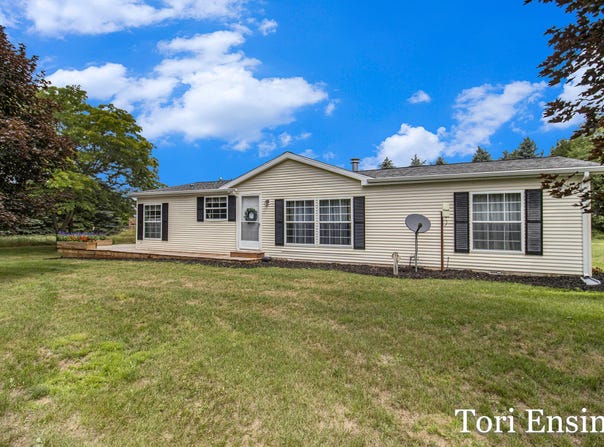 3789 Waterwheel Road NW, Stanton, MI 48888
