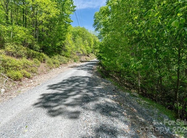 301 Jackpine Road, Beech Mountain, NC 28604