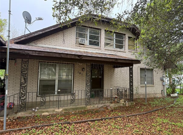 101 N Kings TRL, Little River Academy, TX 76554