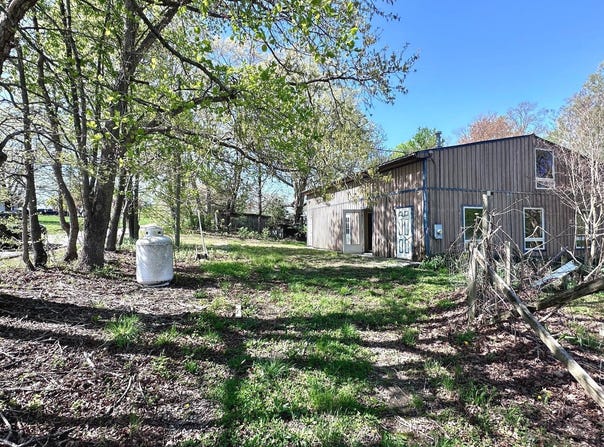 148 ROBIN ROAD, BROOKNEAL, VA 24528