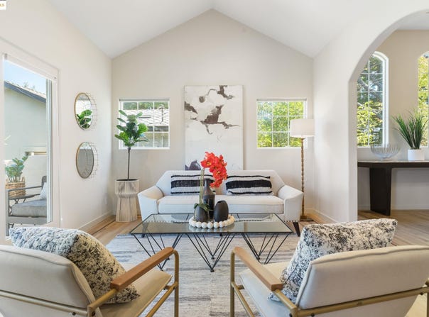 50 Pine Hills Ct, Oakland, CA 94611