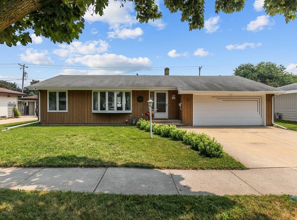 1024 S MATTHIAS Street, APPLETON, WI 54915
