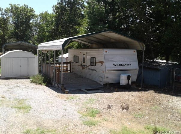13 Des Laco, Bracey, VA 23919