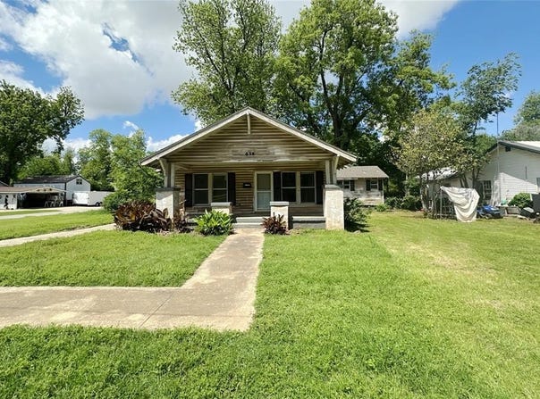 628 S 12th Street, Chickasha, OK 73018