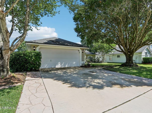2124 POND SPRING Way, Fleming Island, FL 32003