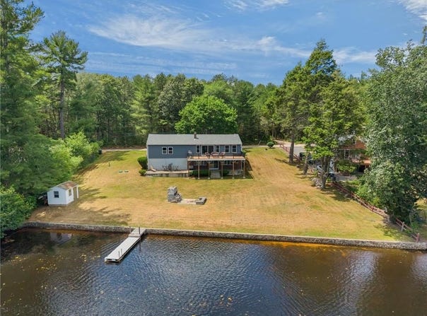 14 Pine Tree Road, Coventry, RI 02816