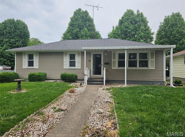 501 N Oak, Steeleville, IL 62288