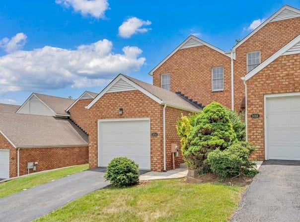 5014 Fairfax Pl, Roanoke, VA 24018