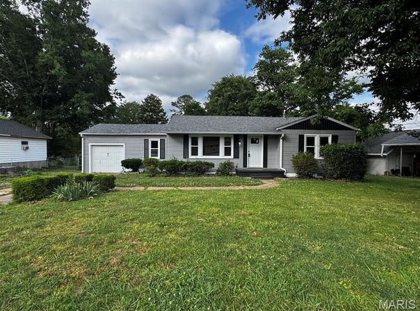 1705 Seifert Drive, Poplar Bluff, MO 63901