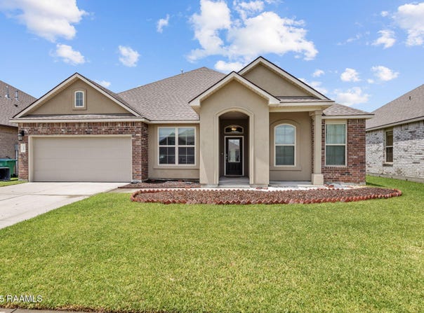 209 Rue Cordorcet, Youngsville, LA 70592