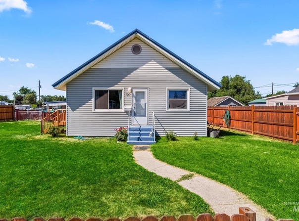 333 4th N Ave N, Payette, ID 83661