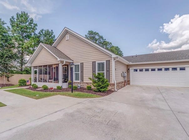 320 Kempton Lane, DALTON, GA 30721