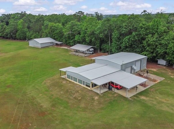 2230 D Hodge, Cottonwood, AL 36320