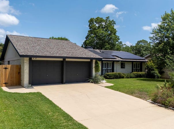 2404 Coral Ridge CIR, Austin, TX 78747