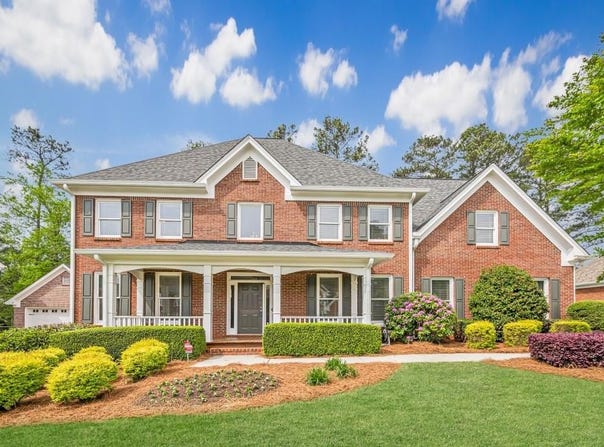 1611 Threepine Place, Lilburn, GA 30047