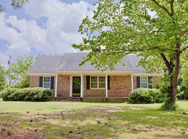 5326 Main St., Loris, SC 29569