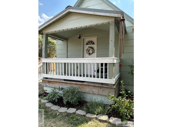1213 Main Street, Salmon, ID 83467