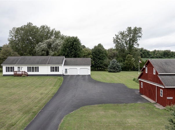 8945 Old Route 31, Galen, NY 14489