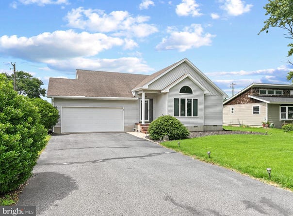 727 HICKMAN DRIVE, OCEAN VIEW, DE 19970
