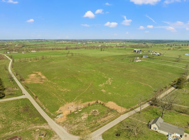 101 Robb Tract 2 Road, Harrodsburg, KY 40330