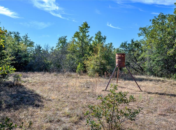 Ward Mt, Santo, TX 76472