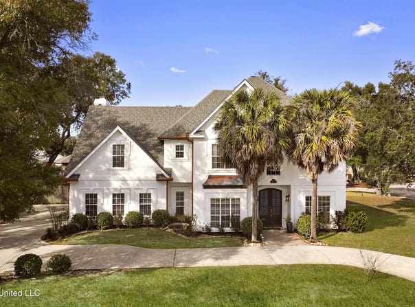 2026 Bent Oaks Boulevard, Biloxi, MS 39531