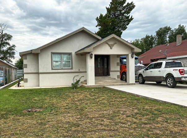 714 S Baylor Street, Perryton, TX 79070