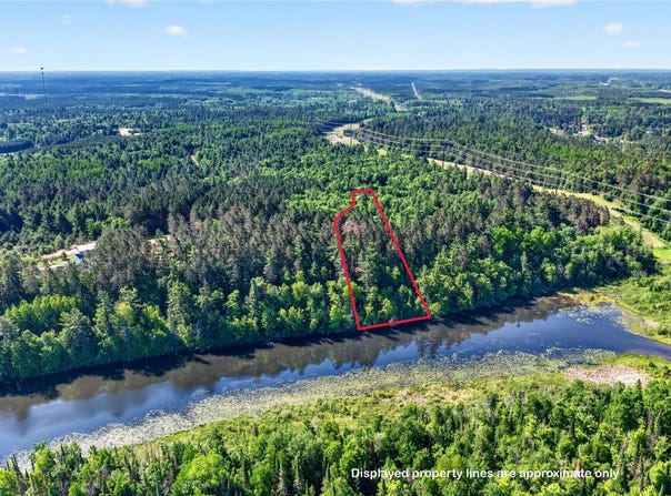 9735 E Acorn Drive, Gordon, WI 54838