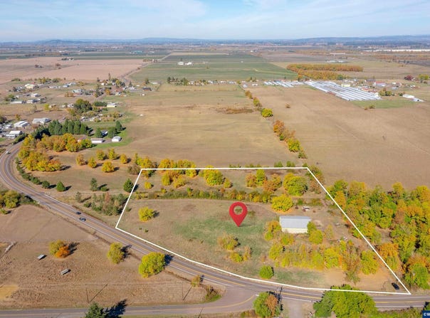 36159 Airport Rd, Lebanon, OR 97355