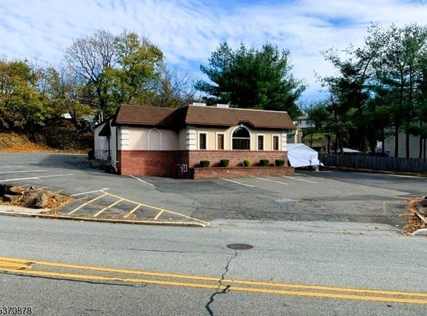 223 New St, Woodland Park, NJ 07424-3329