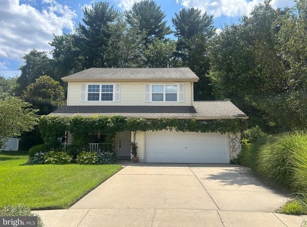 825 FORDHAM PLACE, GLASSBORO, NJ 08028