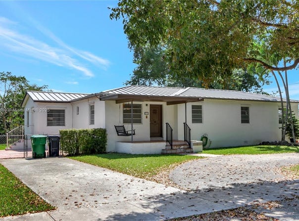 2725 SW 82nd Ave, Miami, FL 33155