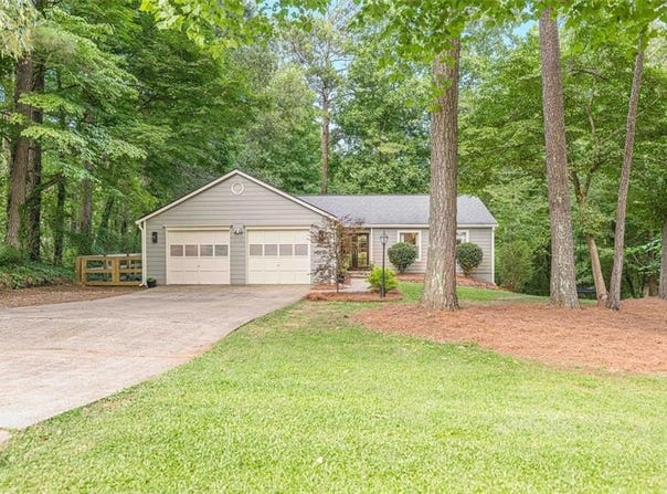 203 RIVER Run, Woodstock, GA 30188