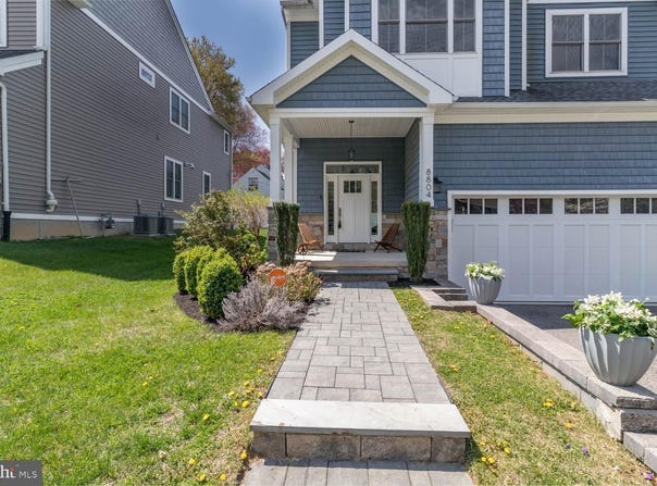 8804 WISSAHICKON AVENUE, PHILADELPHIA, PA 19128