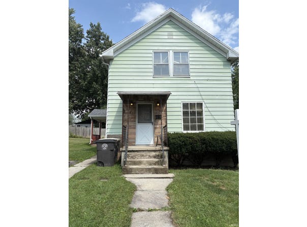 1822 Tecumseh Street, Fort Wayne, IN 46805-4254