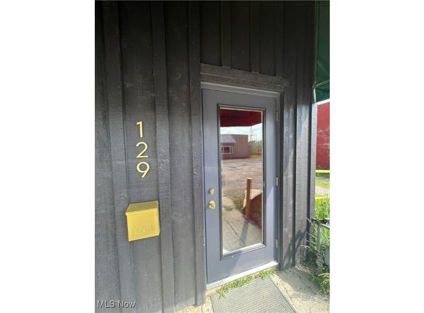 129 E 9th Street, Lorain, OH 44052