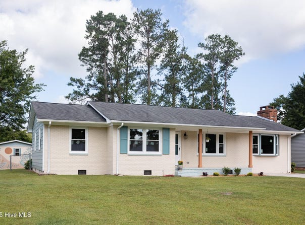 208 Forest View Drive, Havelock, NC 28532