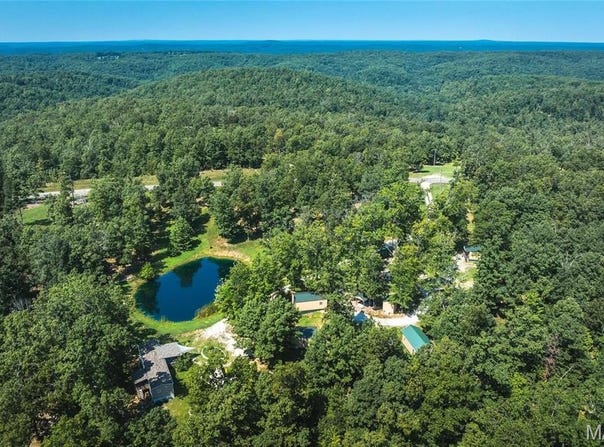 11726 Highway K, Jadwin, MO 65501